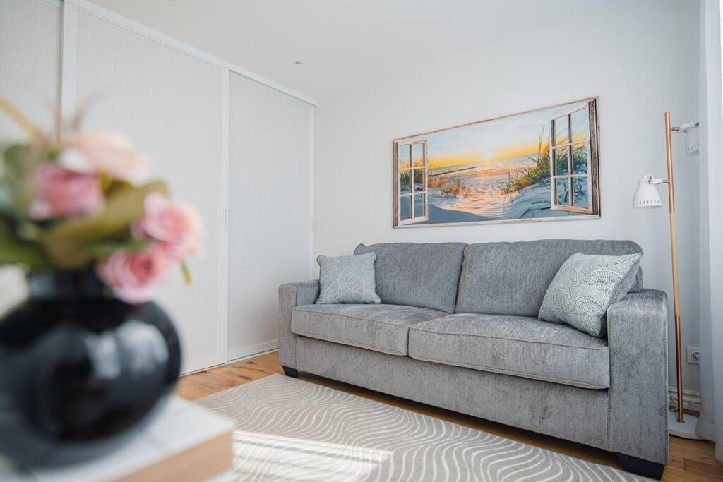 New Luxury 3Br Apartment In Old Town, Free Parking Haapsalu Εξωτερικό φωτογραφία