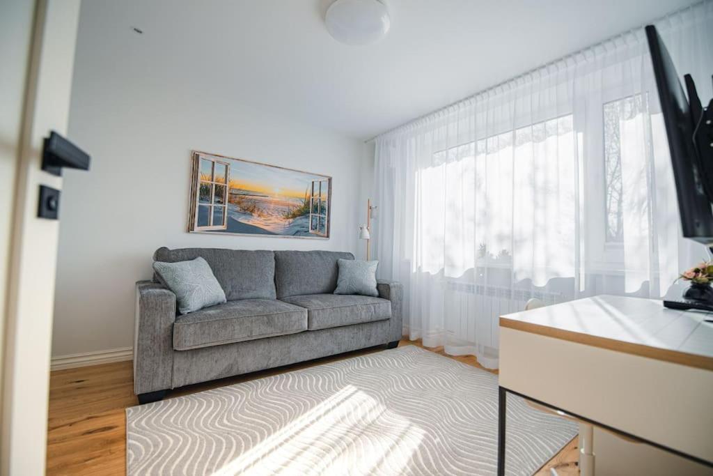 New Luxury 3Br Apartment In Old Town, Free Parking Haapsalu Εξωτερικό φωτογραφία